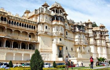 Heart-warming 15 Days 14 Nights Mandawa Vacation Package