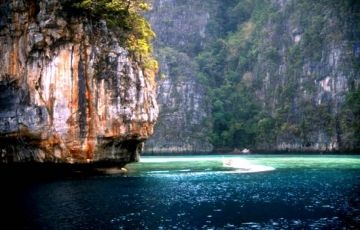 Heart-warming 4 Days 3 Nights Havelock Island Tour Package
