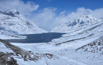 Heart-warming 8 Days 7 Nights Guwahati, Bhalukpong, Tawang and Bomdila Tour Package