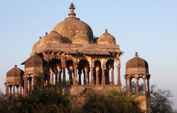 Heart-warming 5 Days 4 Nights Udaipur with Mount Abu Holiday Package