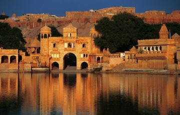 Beautiful 6 Days 5 Nights Jaipur, Ajmer with Udaipur Tour Package
