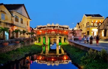 8 Days Hanoi to Ha Long Bay Holiday Package