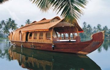 Family Getaway Kumarakom Tour Package for 6 Days 5 Nights
