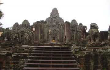 Beautiful 9 Days 8 Nights Siem Reap, Angkor, Hanoi with Halong Bay Holiday Package