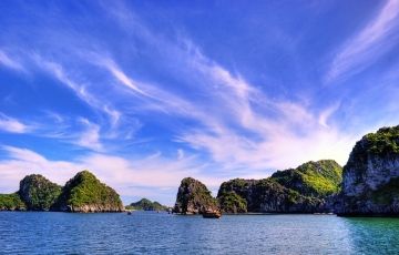 Beautiful 3 Days 2 Nights Halong Bay, Titov Island with Lan Ha Bay Holiday Package