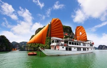 Beautiful 2 Days 1 Night Halong Bay and Syrena Cruise Holiday Package