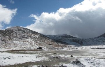 Best 5 Days 4 Nights Zuluk with Reshi Khola Vacation Package