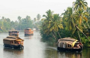 Memorable 4 Days 3 Nights Kumarakom Trip Package
