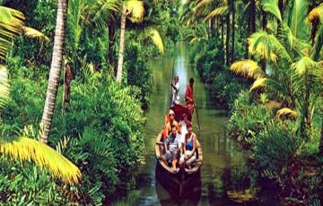 Beautiful 6 Days 5 Nights Munnar, Thekkady, Kovalam with Kanyakumari Holiday Package