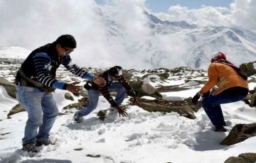 Best 3 Days 2 Nights Manikaran Vacation Package