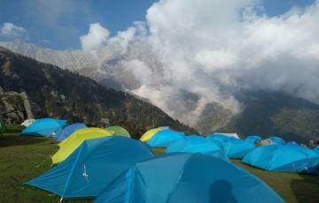 Experience Triund Tour Package for 4 Days 3 Nights