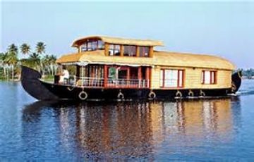 Magical 5 Days 4 Nights Munnar with Alleppey Trip Package