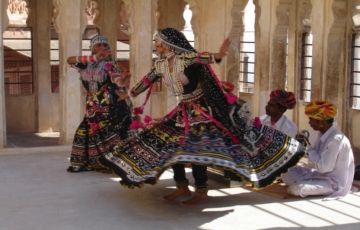 Best 15 Days 16 Nights Udaipur Vacation Package