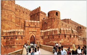 Heart-warming 2 Days 1 Night Agra Fort Trip Package