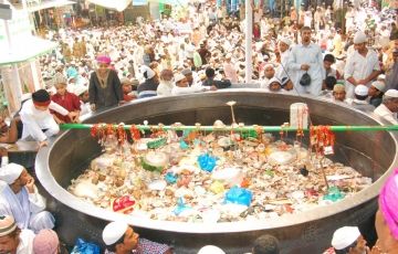 Memorable 4 Days 3 Nights Jaipur and Pushkar Trip Package