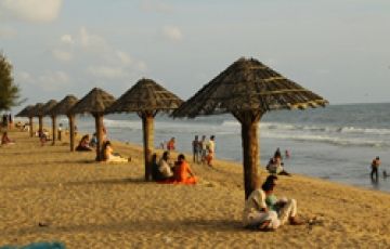 Pleasurable 7 Days 6 Nights Athirappally, Vazhachal, Munnar, Thekkady and Kumarakom Vacation Package