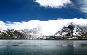 Memorable 5 Days 4 Nights Pelling Holiday Package