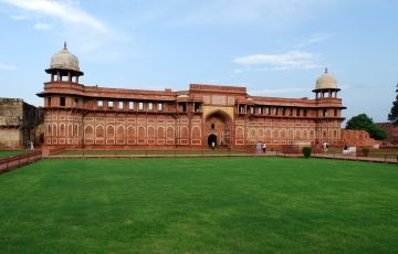Best 11 Days 10 Nights Delhi, Mandawa, Bikaner and Udaipur Trip Package