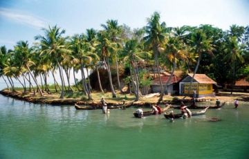 Experience 6 Days 5 Nights Cochin, Kovalam with Munnar Vacation Package