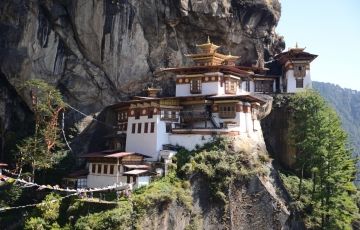 Heart-warming 6 Days 5 Nights Paro2C Thimphu Tour Package