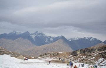 Pleasurable 5 Days 4 Nights Manali and Solang Valley Vacation Package