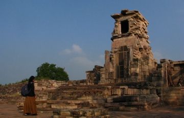 Memorable 6 Days 5 Nights Mandu Tour Package