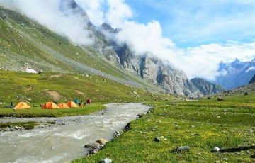 Experience 5 Days 4 Nights Manali, Jobdi, Chikka and Balu gera Vacation Package
