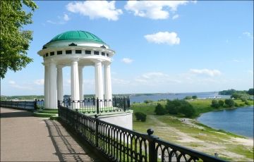 Memorable 10 Days 9 Nights Moscow, Yaroslavl and St Petersburg Trip Package