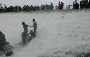 Heart-warming 3 Days 2 Nights Lonavala Tour Package