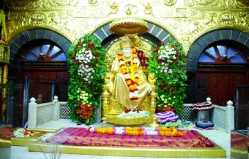 Experience 3 Days 2 Nights Shirdi Trip Package