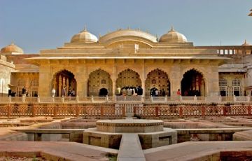 Magical 4 Days 3 Nights Jaipur with Ranthambhore Tour Package