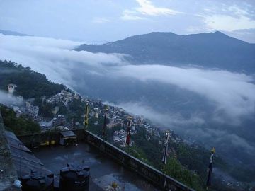 Experience 7 Days 6 Nights Pelling Tour Package