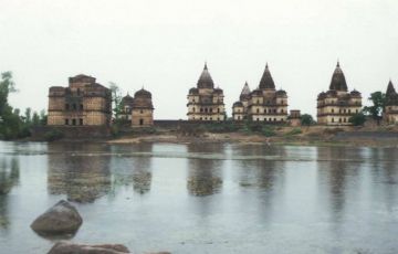 Pleasurable 10 Days 9 Nights Delhi, Jaipur, Agra, Orchha, Khajuraho and Varanasi Holiday Package