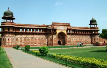 Experience 15 Days 14 Nights Agra Trip Package