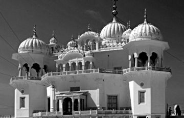 Experience 8 Days 7 Nights Hazur Sahib Trip Package