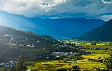 Experience 7 Days 6 Nights Paro Tour Package