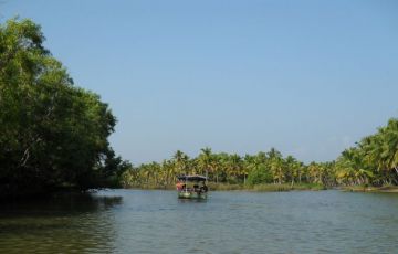 Memorable Kumarakom Tour Package for 5 Days 4 Nights