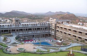 Heart-warming 8 Days 7 Nights Udaipur, Chittorgarh, Kumbhalgarh, Ranakpur, Mount Abu with Jaisamand Vacation Package