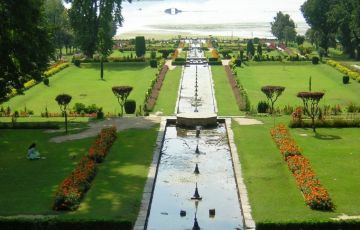 Experience 5 Days 4 Nights Srinagar, Sonmarg and Gulmarg Vacation Package