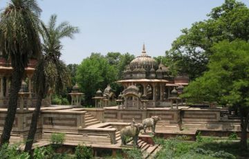 Family Getaway 16 Days 15 Nights Delhi with Agra Vacation Package