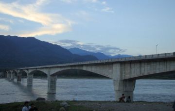 Beautiful 18 Days 17 Nights Panging Holiday Package