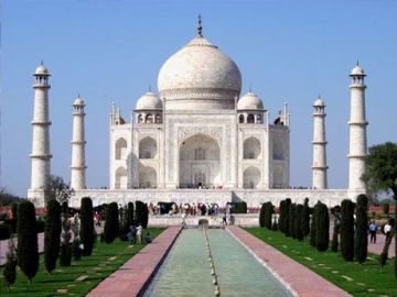 Family Getaway 8 Days 7 Nights Agra Trip Package