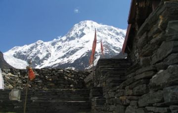 Family Getaway 9 Days 8 Nights Pelling Holiday Package