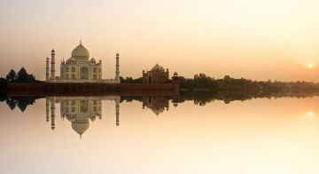 Pleasurable 3 Days 2 Nights Agra and Delhi Tour Package