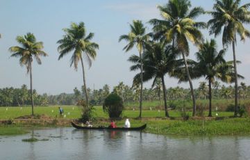Family Getaway 2 Days 1 Night Kumarakam Tour Package
