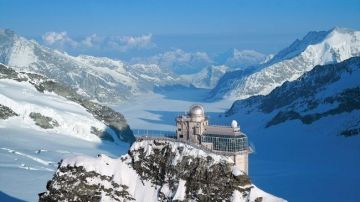 Memorable 8 Days 7 Nights Zurich, Interlaken, Lucerne with Paris Vacation Package