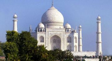 Family Getaway 2 Days 1 Nights Agra Trip Package
