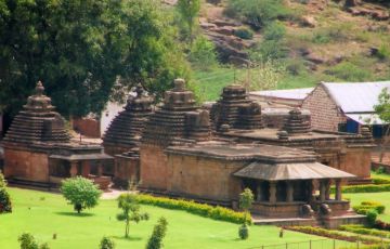 Ecstatic 8 Days 7 Nights Bangalore, Mysore, Hampi, Belur, Kabini, Badami with Goa Holiday Package