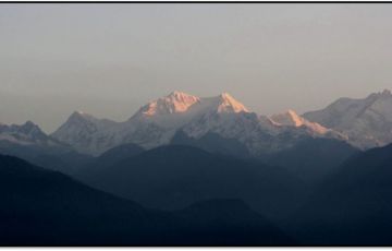 4 Days 3 Nights Delhi, Bagdogra, Darjeeling, Gangtok, Pemayangtse with Kalimpong Trip Package