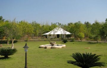 Best 15 Days 14 Nights Delhi, Khajuraho, Bandhavgarh, Kanha, Pench, Agra, Ranthambore and Jaipur Tour Package